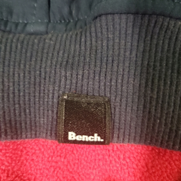 Bench youth jacket.  Size 9/10 years. - Picture 2 of 5